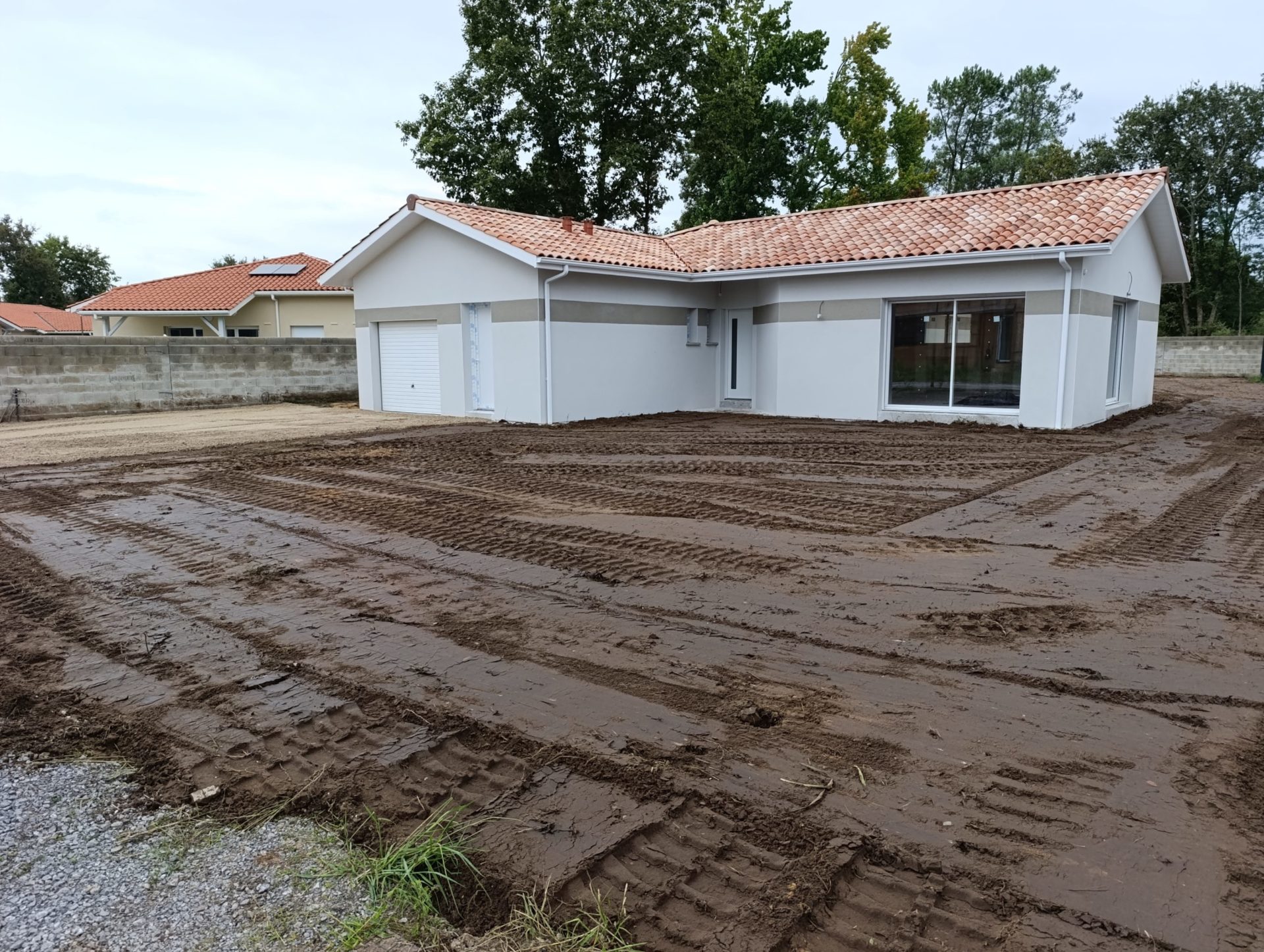 Terrassement de piscine dans les Landes : étapes et coût